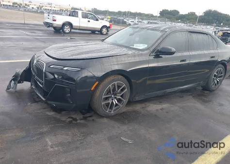 2024 BMW 740I xDrive z USA, uszkodzony, nr VIN WBA33EH07RCP70419